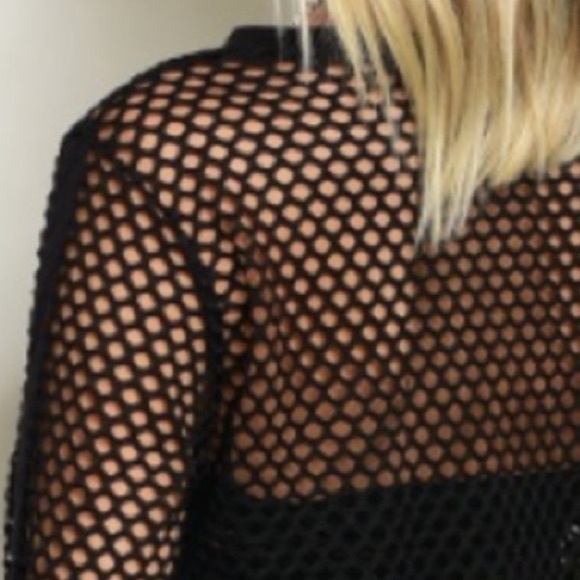 LAST ONE Black mesh top w/crew neckline sz Medium - Picture 7 of 8
